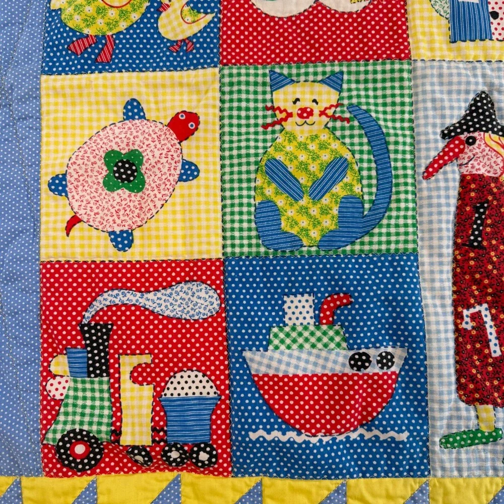 Vintage‎ Handmade Patchwork Baby Quilt Love Animals Nursery Primary Colors